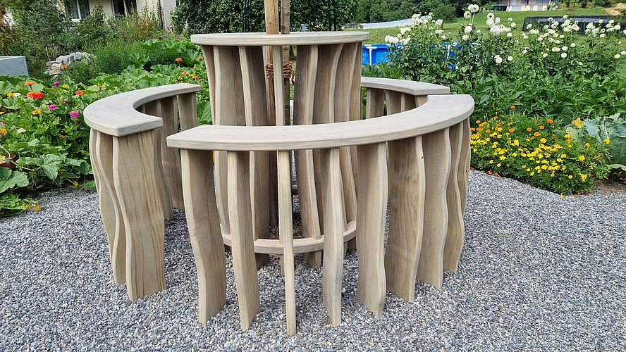 ACCOYA® Runde Sitzbank mit Tisch